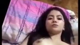 Cewek cantik Indonesia colmek sama pacar