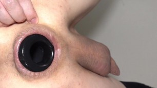 Insert the tunnel plug into sissy anal (2)